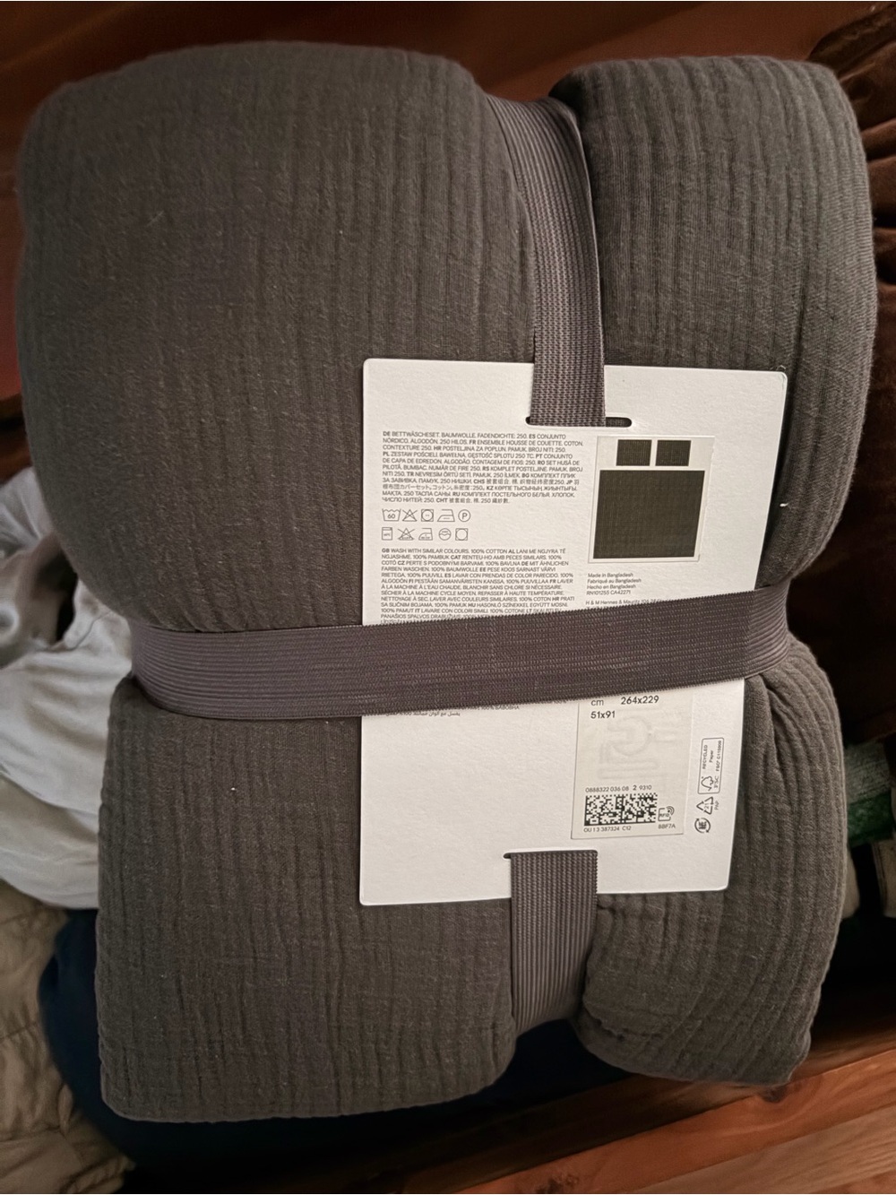 H&M Home Cotton Duvet Cover Set - Charcoal size King. No offers. - Picture 2 of 5